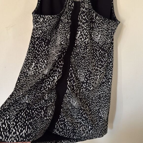 Fabletics Peyton Active Tank‎ Black White Strappy Mesh Back Workout Top Small - Picture 6 of 10